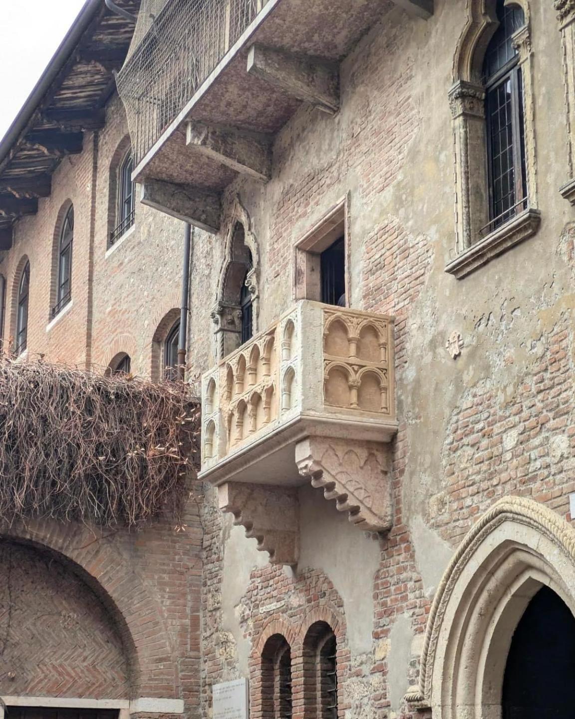 Casa Vacanza Elena Verona Exterior photo